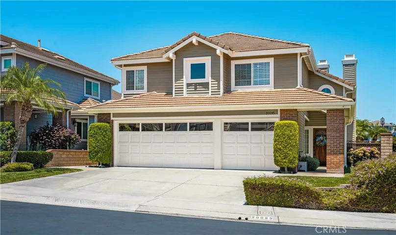 Welcome to 20095 Berkeley Way