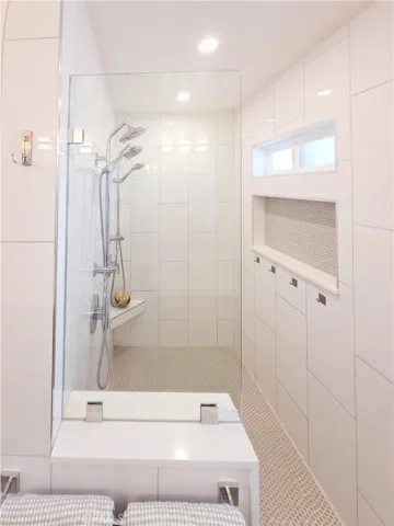 5502 Carfax Avenue, Lakewood, California 90713