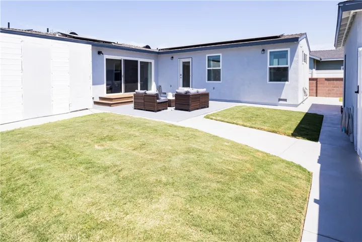 5502 Carfax Avenue, Lakewood, California 90713