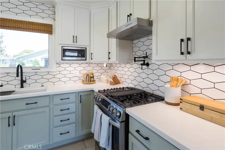 5502 Carfax Avenue, Lakewood, California 90713