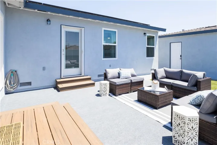 5502 Carfax Avenue, Lakewood, California 90713