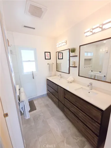 5502 Carfax Avenue, Lakewood, California 90713
