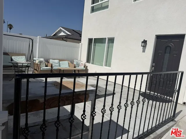 8550 Gloria Avenue, Los Angeles, California 91343