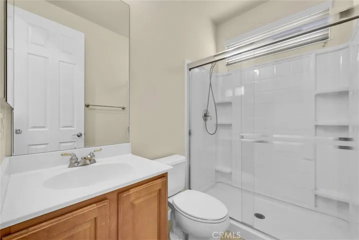 Bathroom downstairs 2