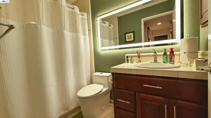406 Stanford St, Vacaville, California 95687
