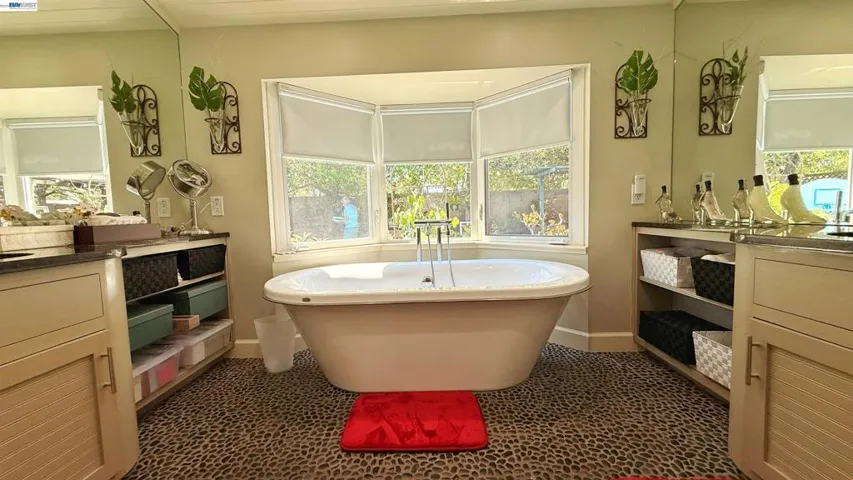 406 Stanford St, Vacaville, California 95687
