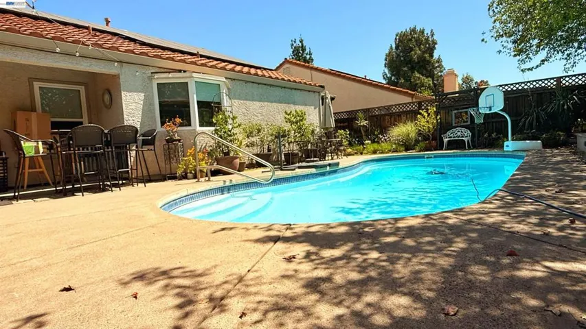 406 Stanford St, Vacaville, California 95687