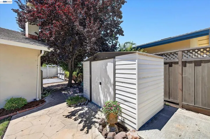 2360 Hampton Rd, Livermore, California 94550