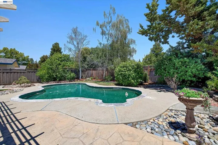 2360 Hampton Rd, Livermore, California 94550
