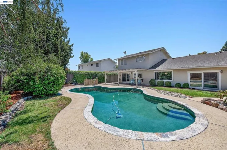 2360 Hampton Rd, Livermore, California 94550