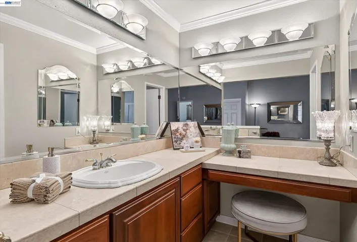 2360 Hampton Rd, Livermore, California 94550