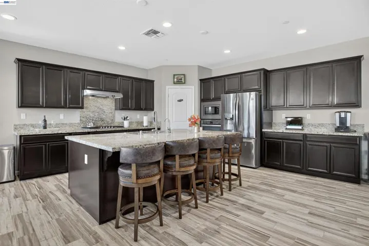1787 Branson Court, Lathrop, California 95330