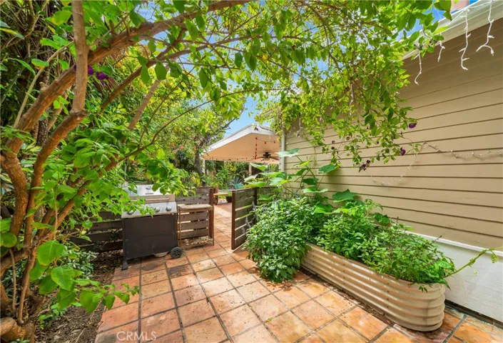 720 S Parton, Santa Ana, California 92701