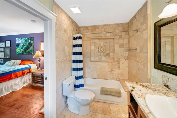 720 S Parton, Santa Ana, California 92701