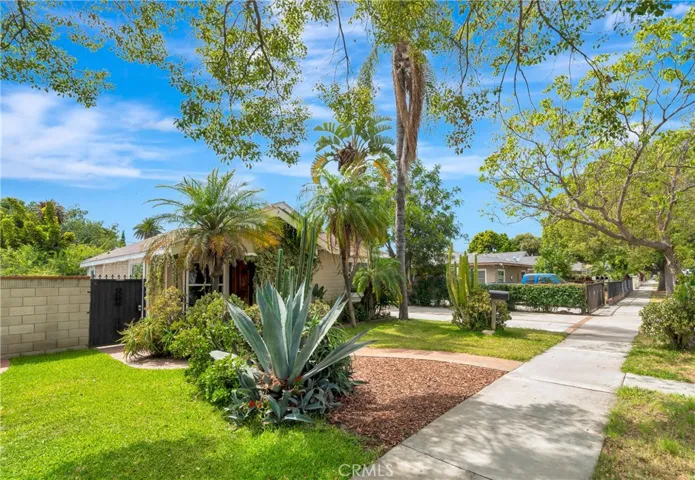 720 S Parton, Santa Ana, California 92701