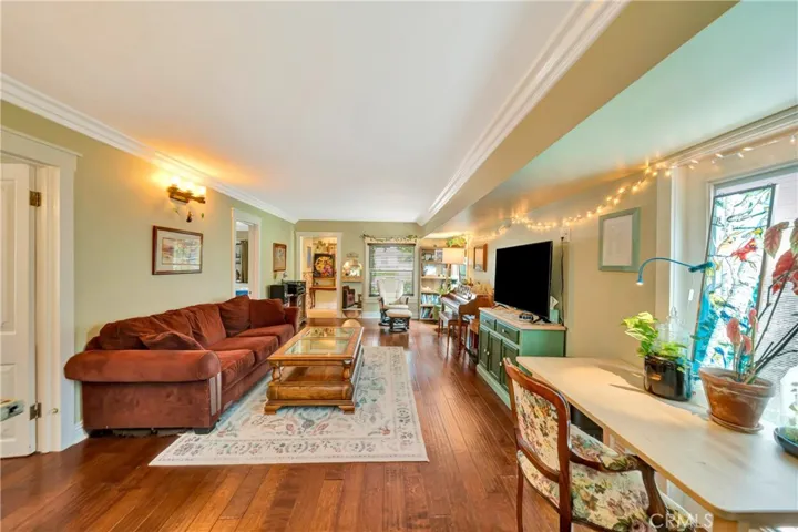 720 S Parton, Santa Ana, California 92701