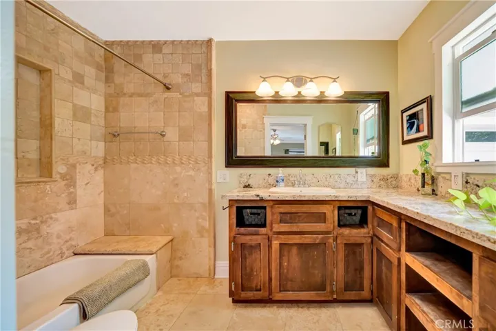720 S Parton, Santa Ana, California 92701