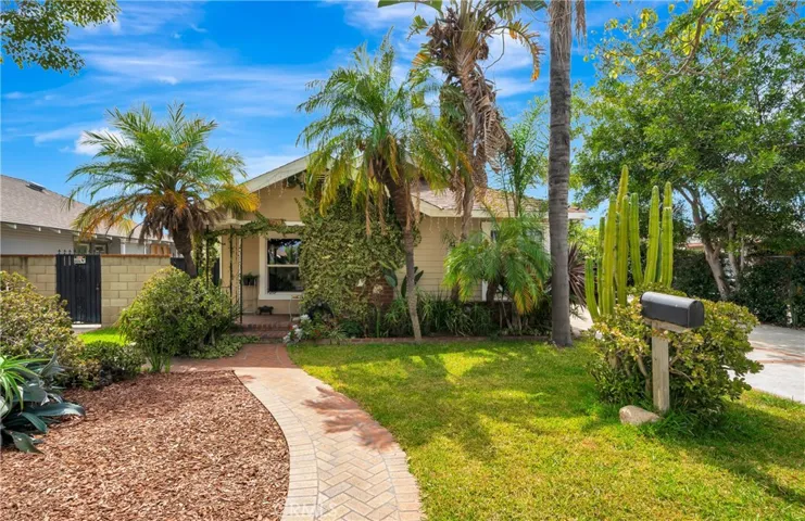 720 S Parton, Santa Ana, California 92701