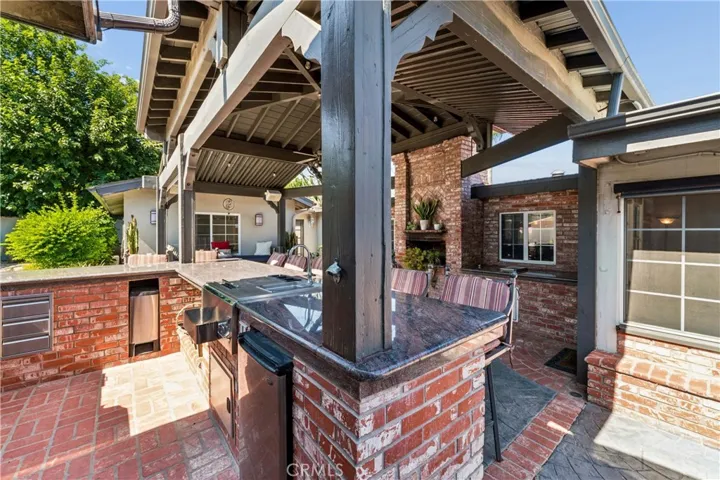 Backyard Kitchen and Dining