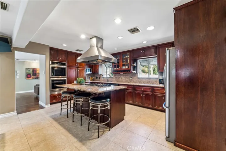 Kitchen 1