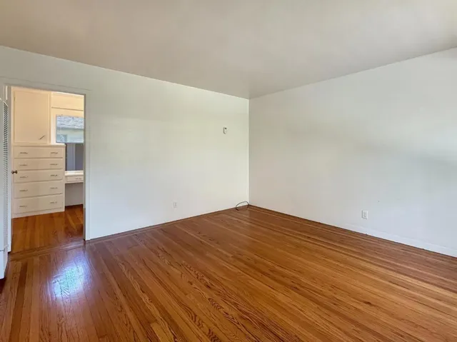 Unstaged Living Room