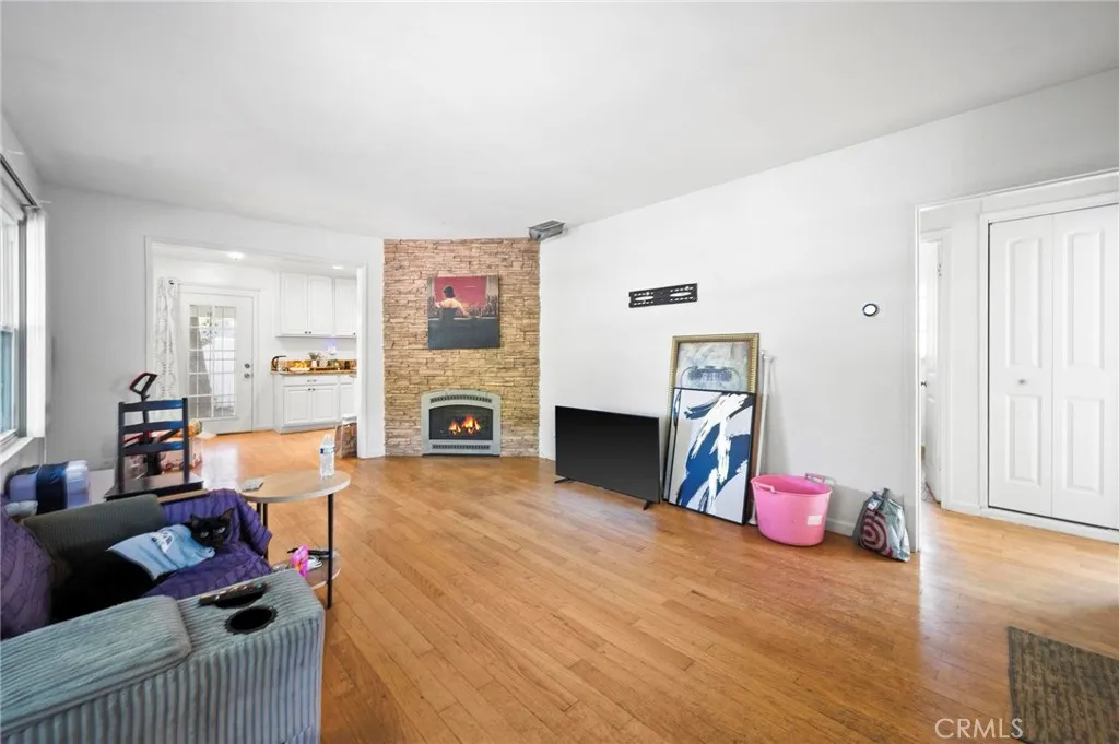 gallery-image 3