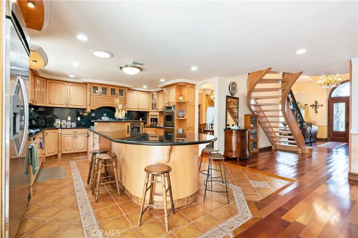 8252 Dancy Circle, Huntington Beach, California 92646