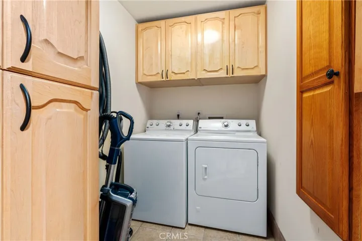 8252 Dancy Circle, Huntington Beach, California 92646