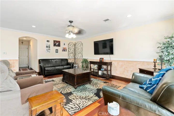 8252 Dancy Circle, Huntington Beach, California 92646