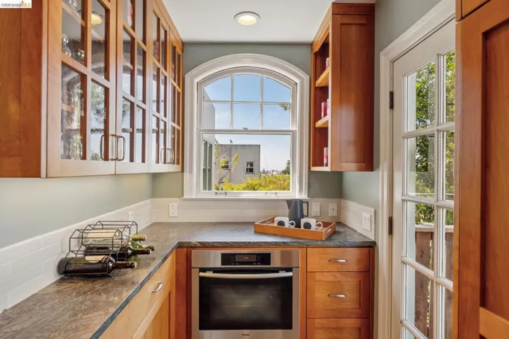 2558 Hilgard Ave, Berkeley, California 94709