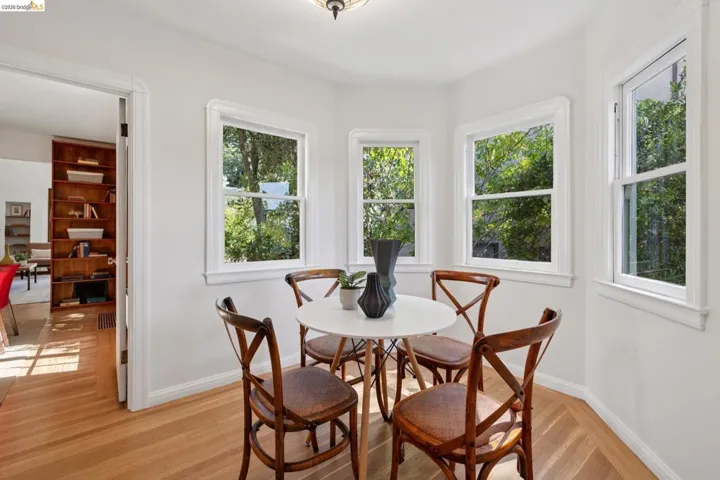 2558 Hilgard Ave, Berkeley, California 94709