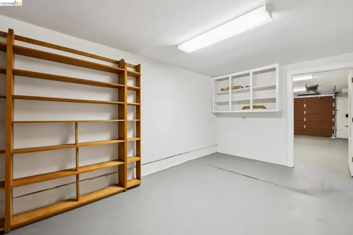 2558 Hilgard Ave, Berkeley, California 94709