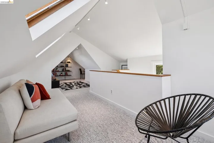 2558 Hilgard Ave, Berkeley, California 94709