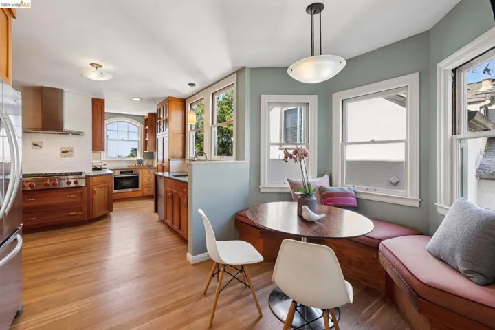 2558 Hilgard Ave, Berkeley, California 94709