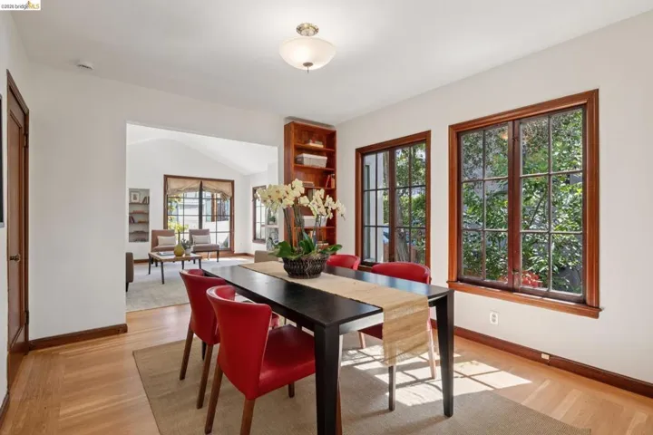 2558 Hilgard Ave, Berkeley, California 94709