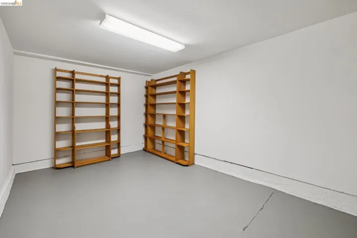 2558 Hilgard Ave, Berkeley, California 94709