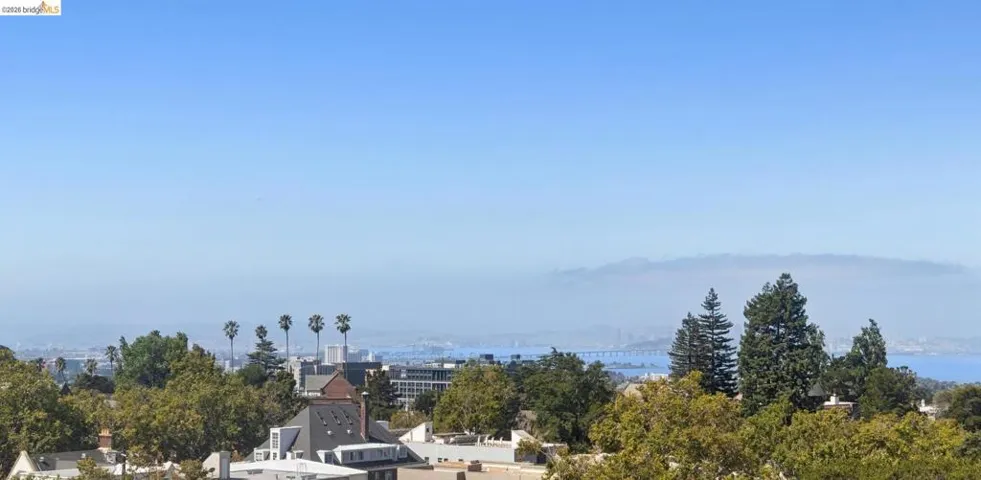 2558 Hilgard Ave, Berkeley, California 94709