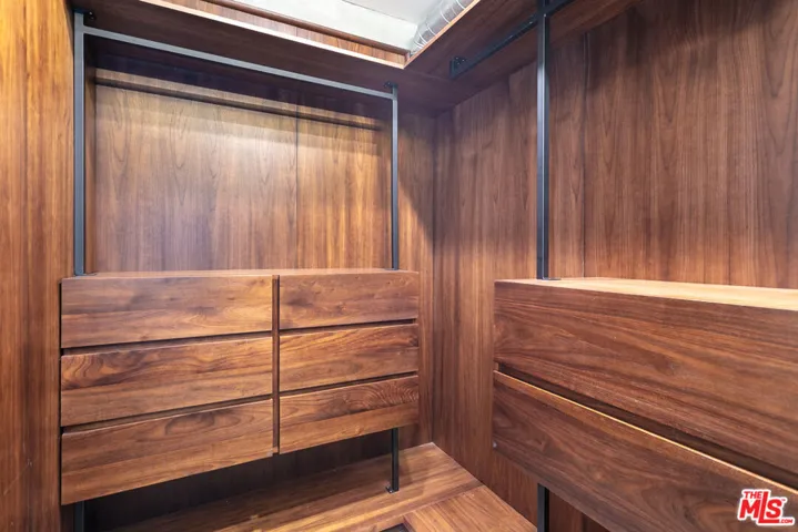 527 Molino Street 202, Los Angeles, California 90013