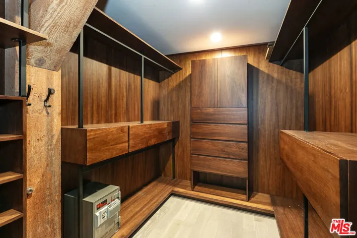 527 Molino Street 202, Los Angeles, California 90013