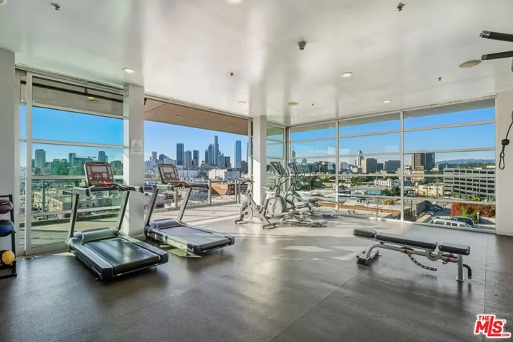 527 Molino Street 202, Los Angeles, California 90013