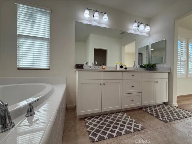 75 Mission Bell, Irvine, California 92620