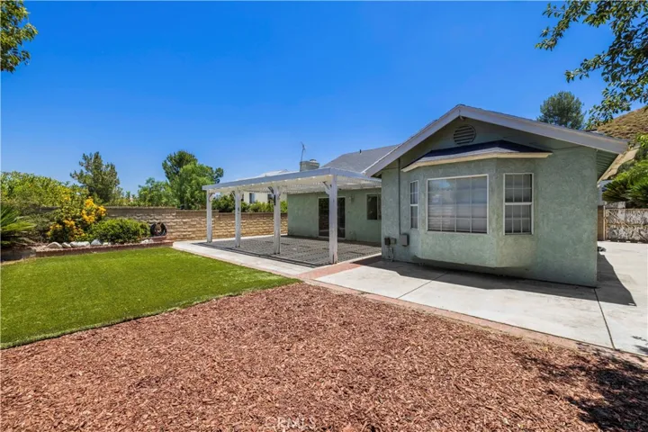 28221 Branch Road, Castaic, California 91384