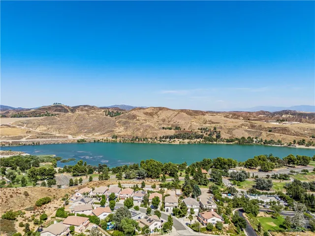 28221 Branch Road, Castaic, California 91384