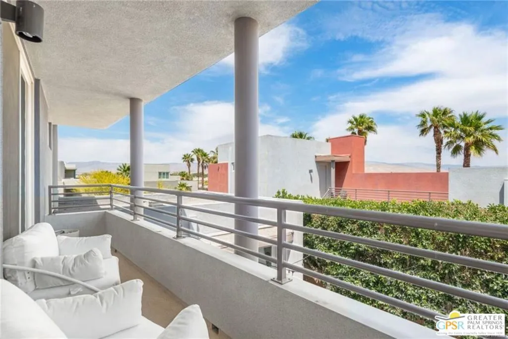 balcony views