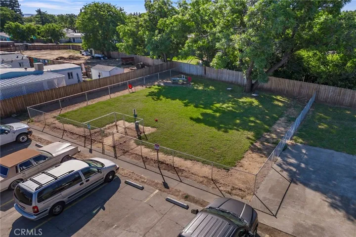Private community off leash, fenced dog area