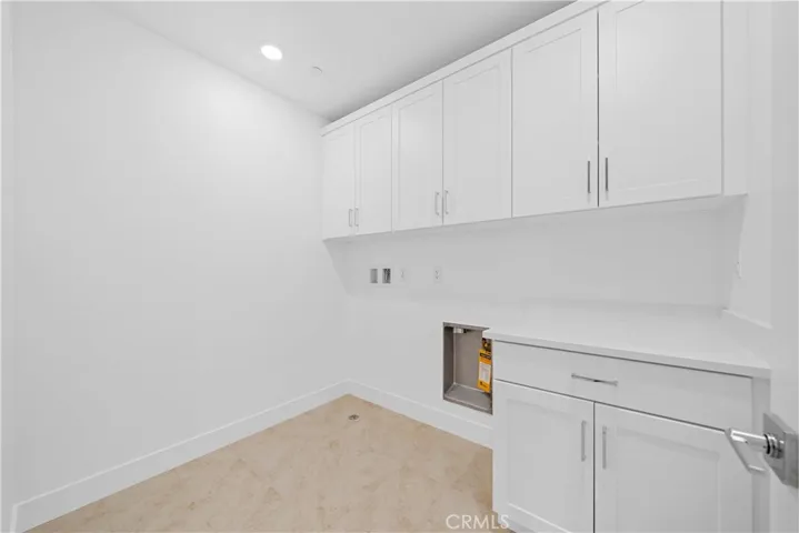 141 Sawbuck, Irvine, California 92618