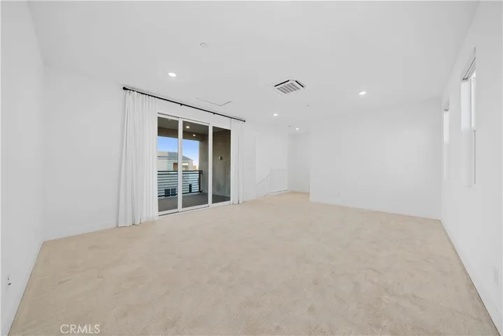 141 Sawbuck, Irvine, California 92618