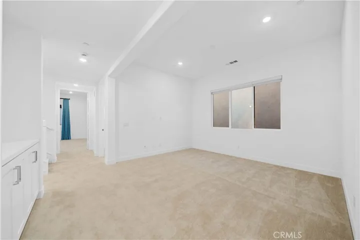 141 Sawbuck, Irvine, California 92618