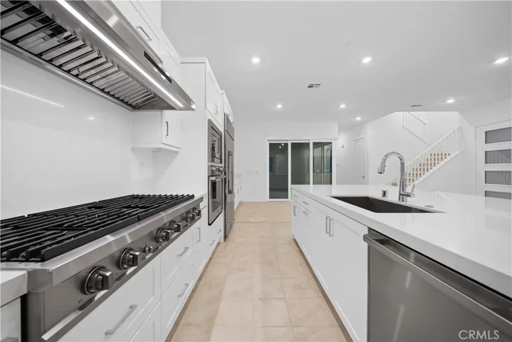 141 Sawbuck, Irvine, California 92618