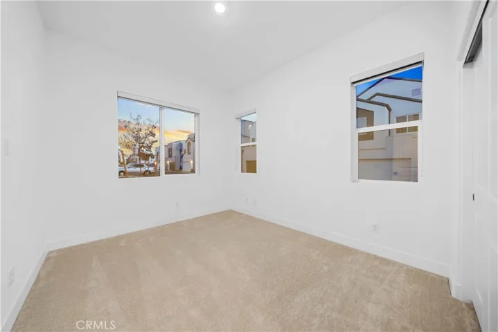 141 Sawbuck, Irvine, California 92618